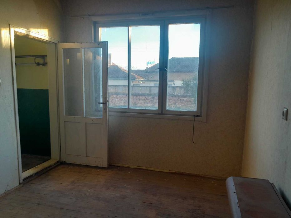 Продава се Къща в Варна, Център - 110 кв.м за 455 €/кв.м - Снимка #2