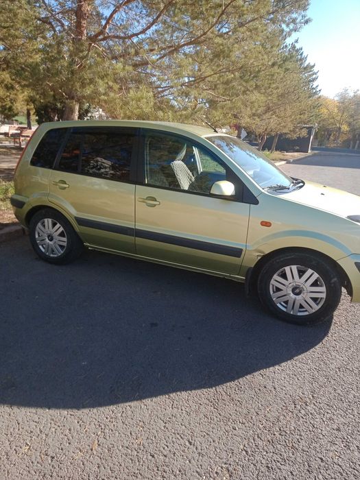 Продам автомобиль Ford Fusion