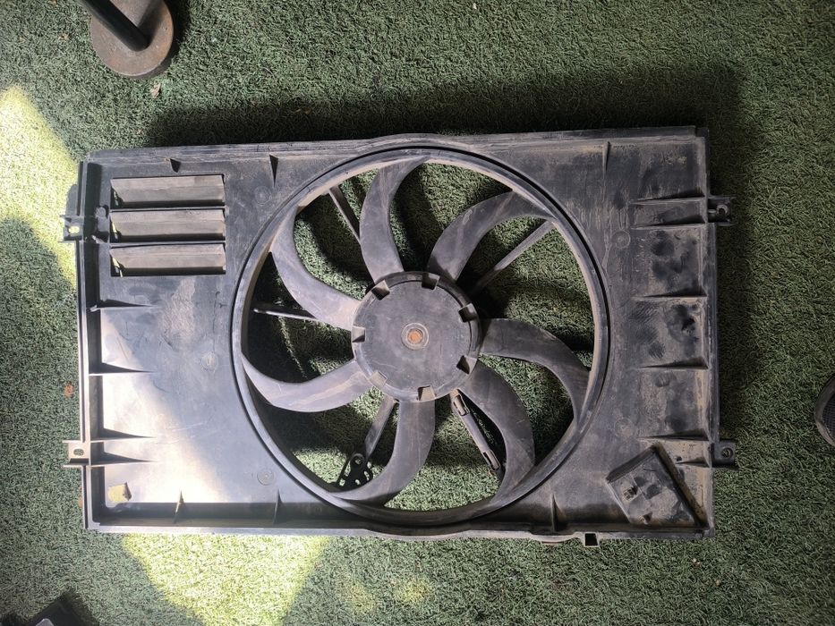 Electroventilator Electroventilatoar Golf 5 Octavia 2 Passat B6 Passat B7 Touran Audi A3
