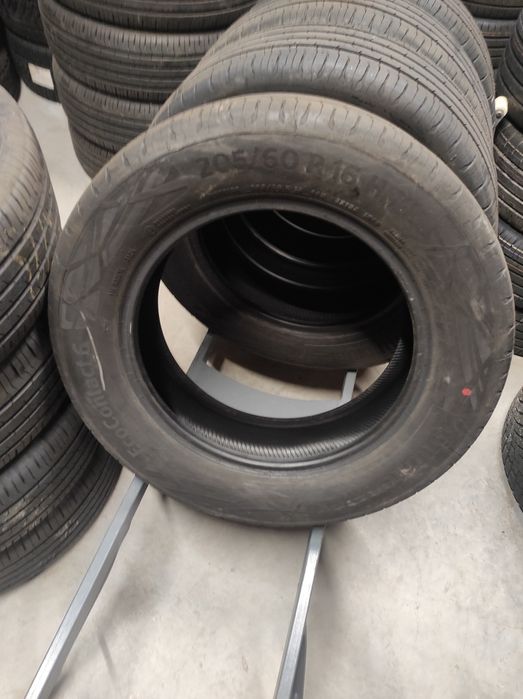 205/60/16 Continental