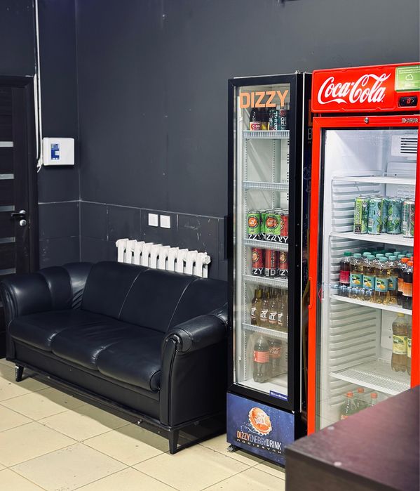 Продам компьютеры в полном комплекте с мебелью