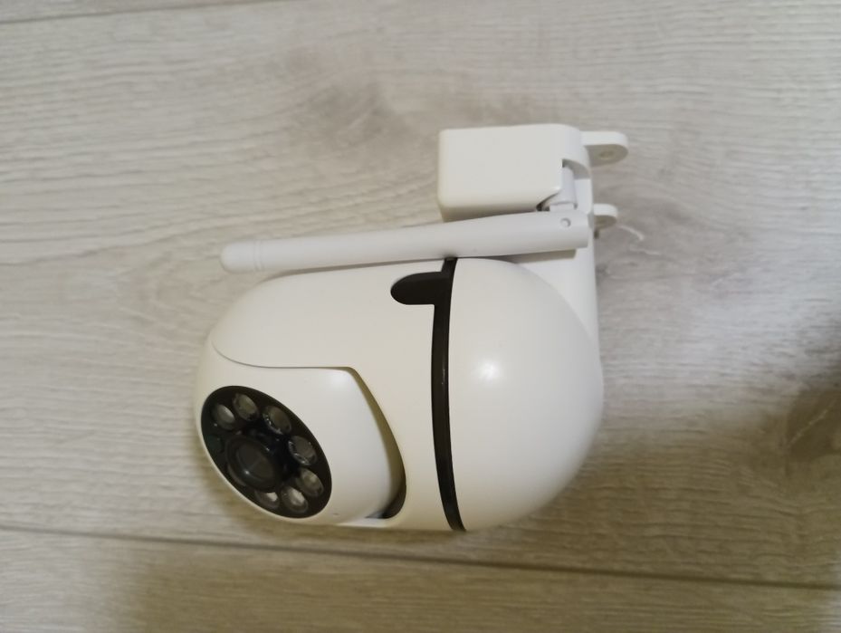 Интелигентна WiFi камера за видеонаблюдение (Cloud Storage)