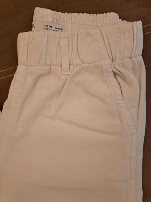 Продавам детски дънки Zara