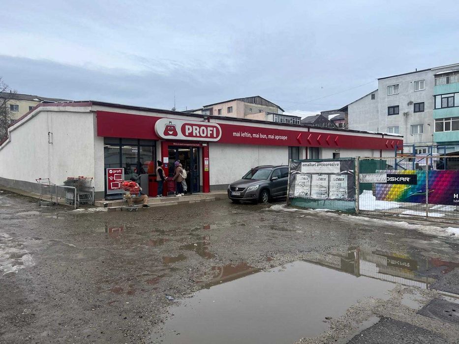 Vand spatiu comercial localitatea Sascut, judetul Bacau