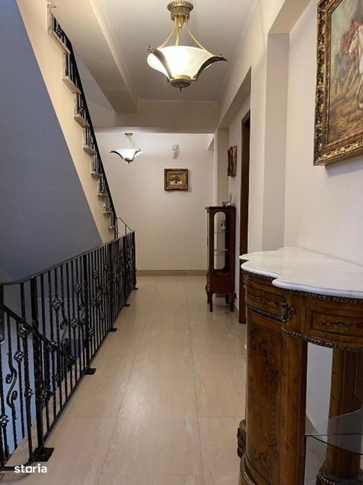 Vila eleganta cu 6 camere in apropierea Erou Iancu Nicolae