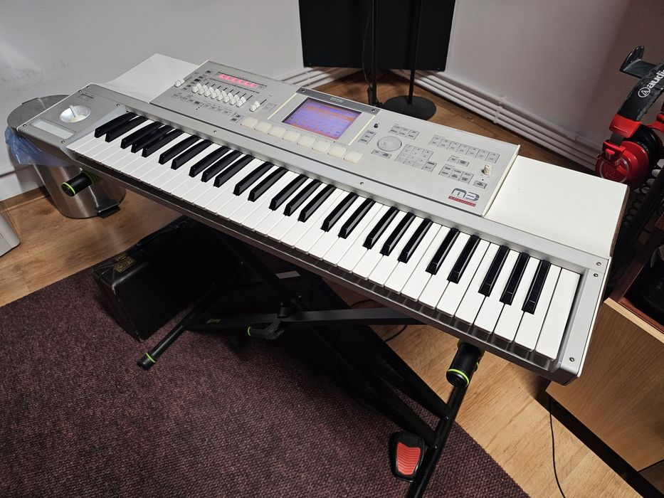Korg M3 XPanded 320mb ram stare perfecta