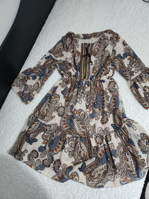 Дамски рокли  м размер