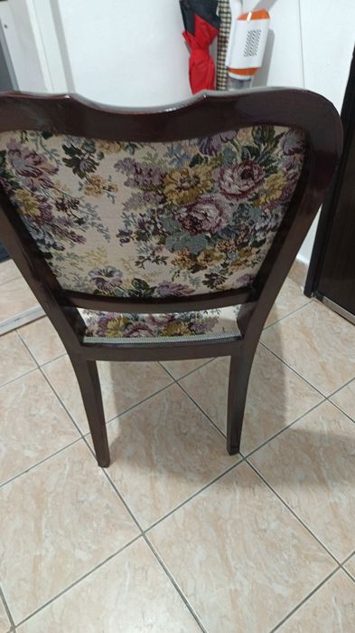 Scaune vintage de vanzare