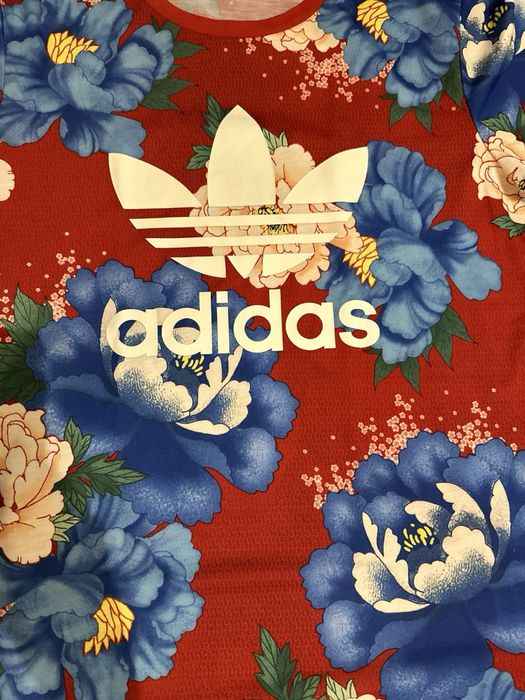Дамска тениска Adidas