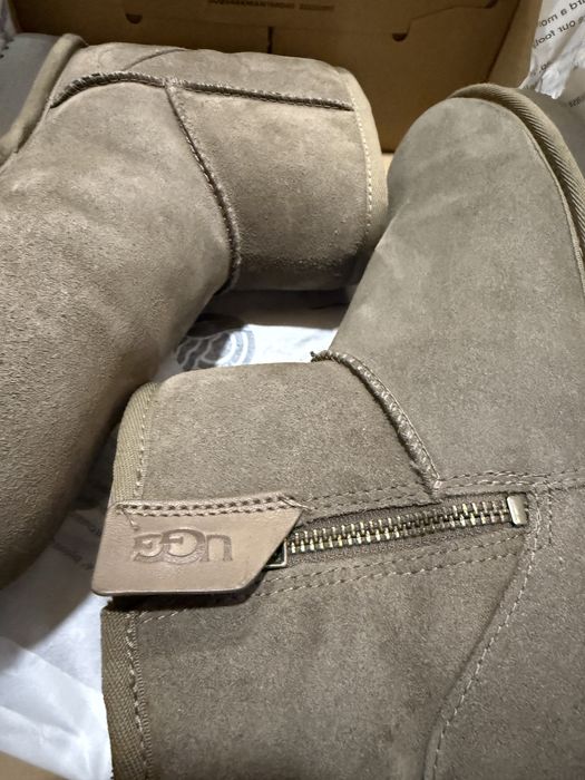 Ботушки UGG Natural Classic Mini Bailey с цип