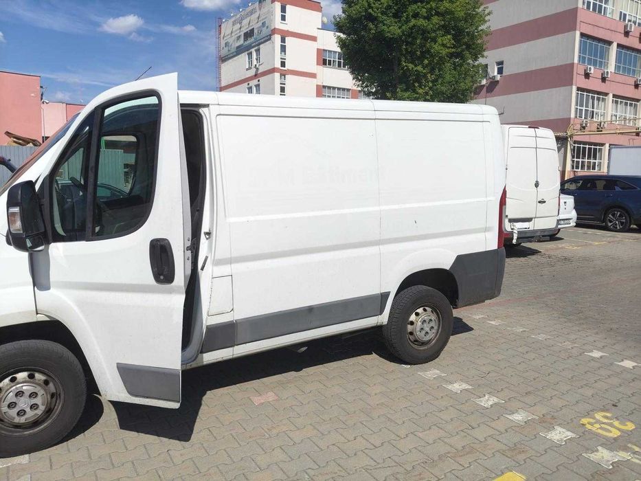 Închirieri dubă  Autoutilitare  RENT A CAR | Modele Diverse