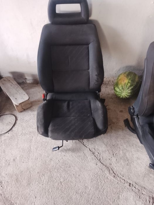 Продам сидения  срочно