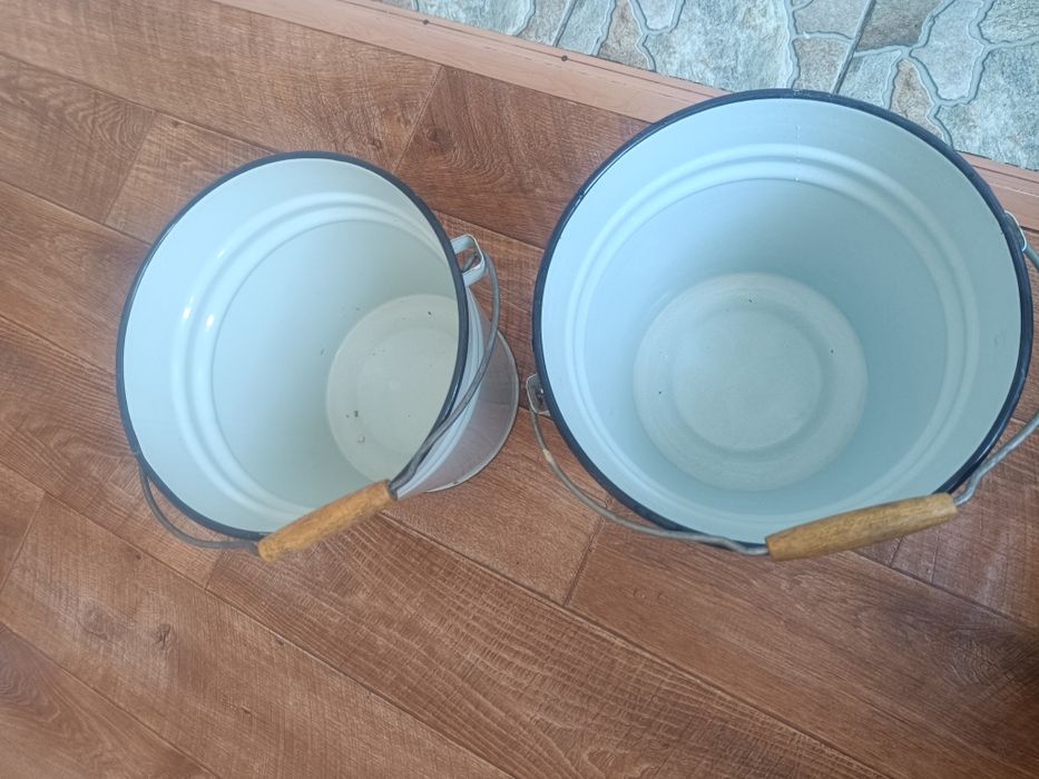 Эмалированное ведра