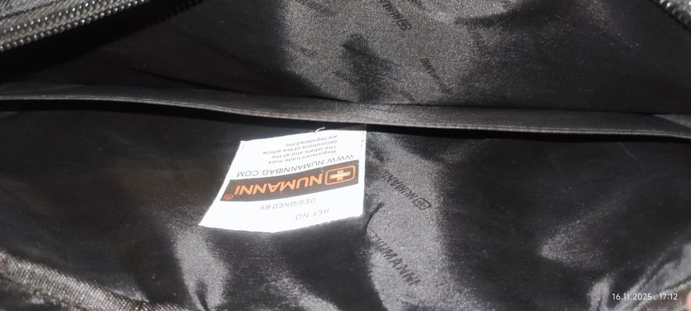 Универсальный рюкзак-сумка для старшеклассника или студента.