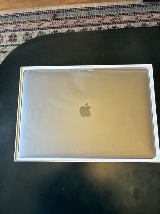 MacBook Pro 2018 15.4’