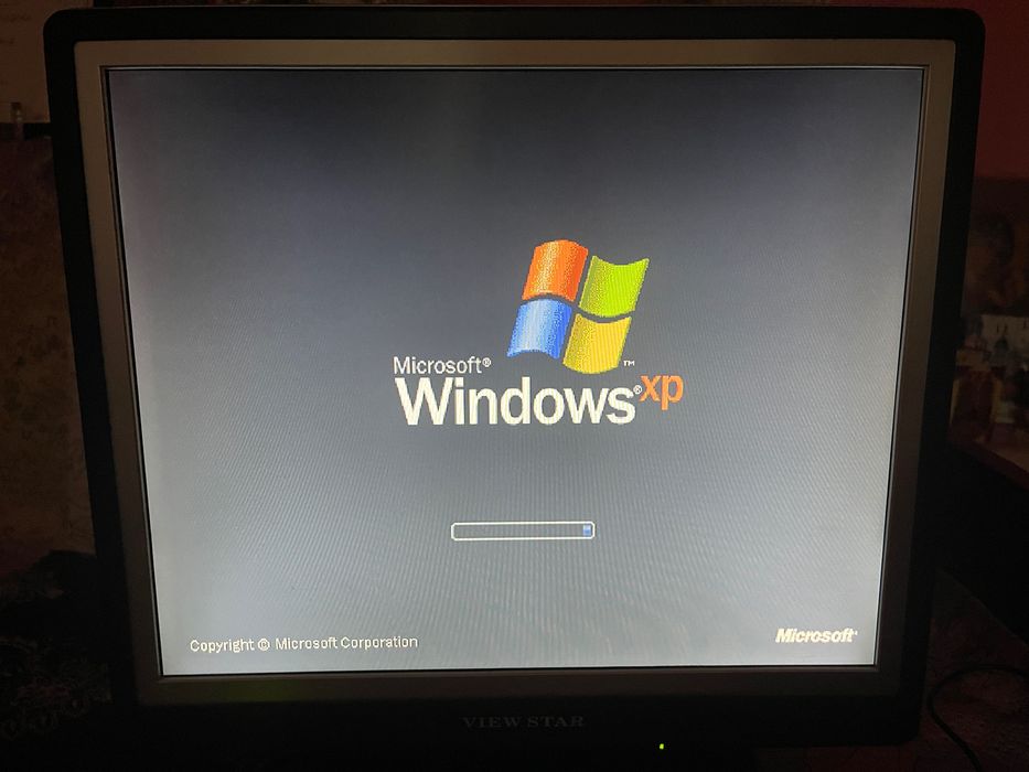 View Star 19" LCD Monitor
