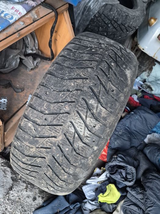 Продам резину.  17.