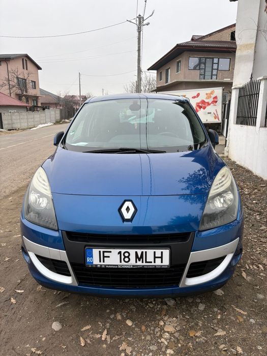 Renault  Scenic 2011