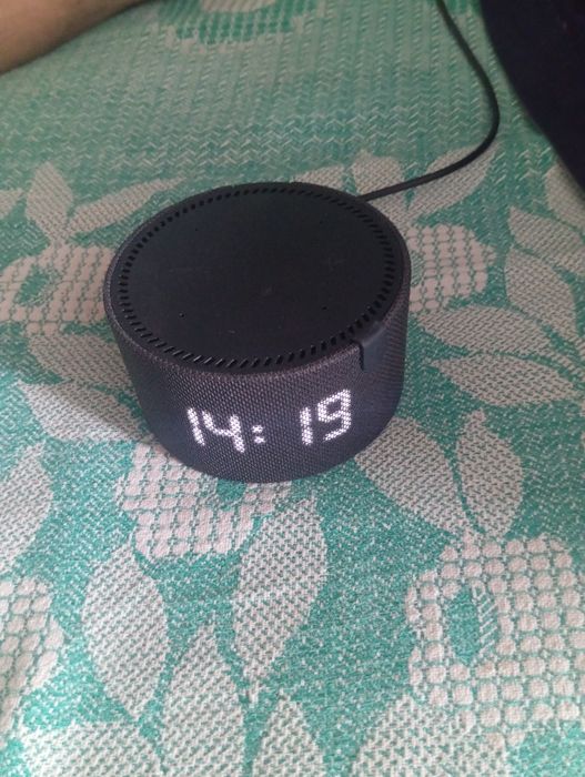 Продам Яндекс Алису мини