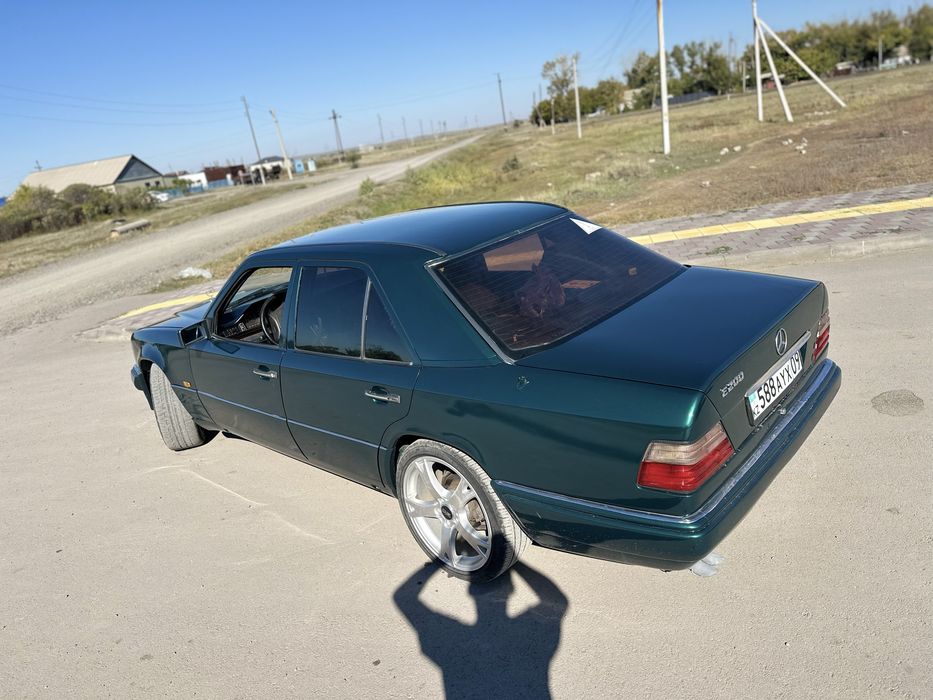 Продам Mercedes benz e 200