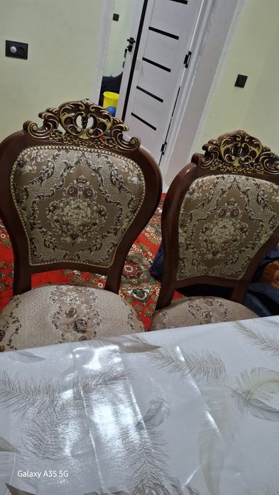 Стол хәм стулчиклер сатылады