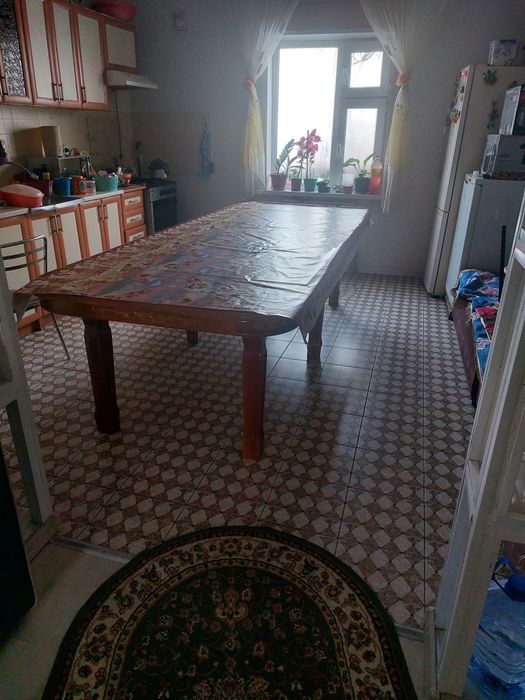 Стол сатылады арзан багады