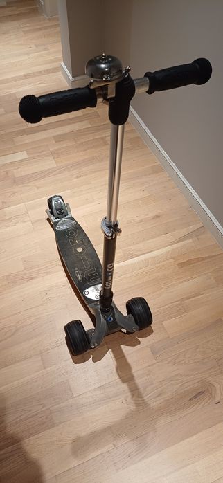 Trotinetă Micro pentru adulți și copii 12+, nefolosită