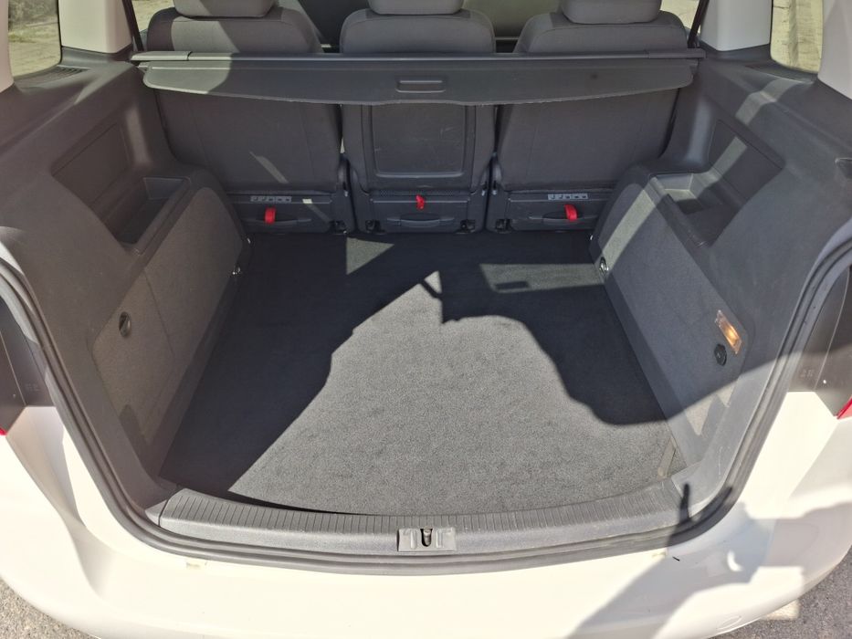 Vw Touran 2011 2.0 tdi 140к.с. Швейцария