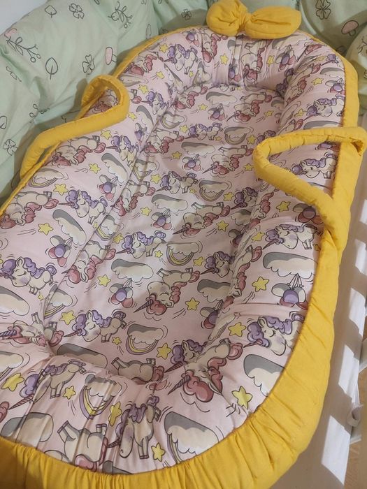 Бебешко гнездо с дръжки