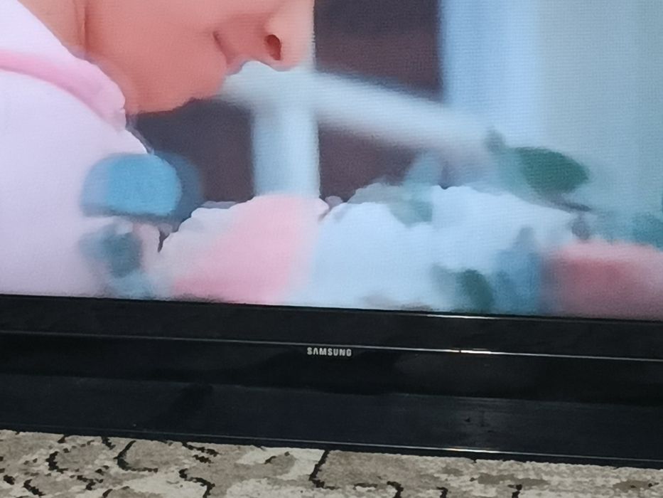 Самсунг 43 UHD TV SERIES
