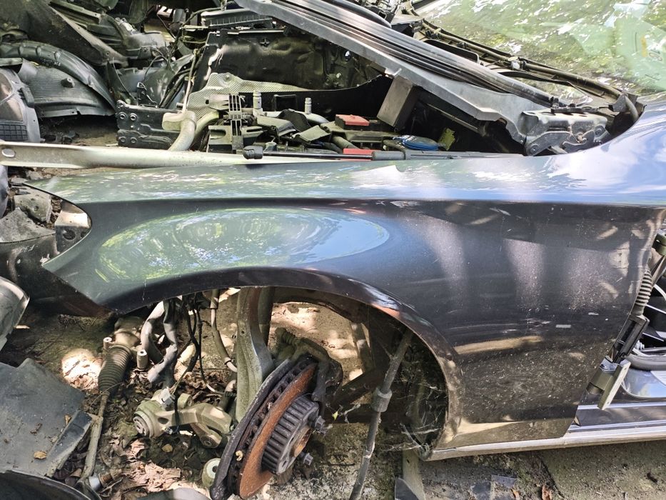 Калник за Mercedes W205