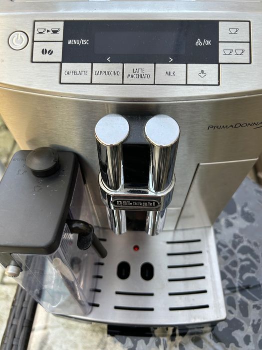 Кафе машина DELONGHI  Prima Donna/reserve/