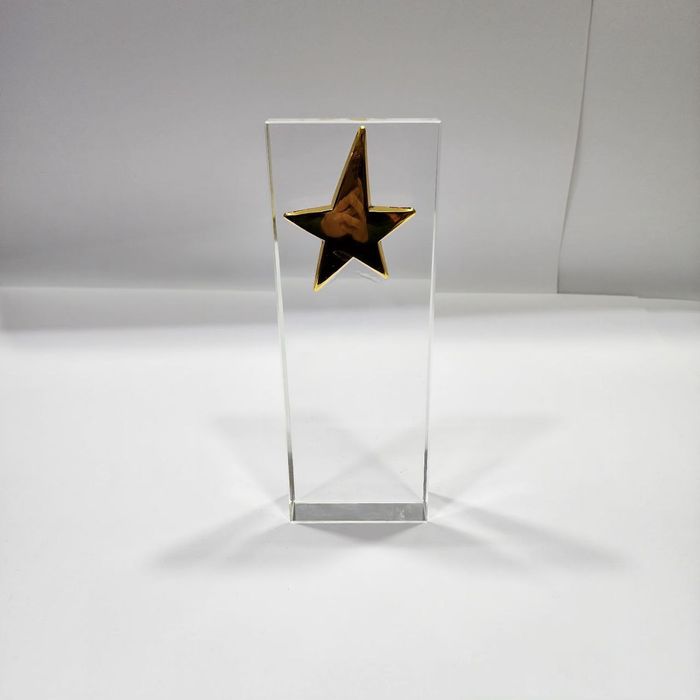 Статуэтка стеклянная