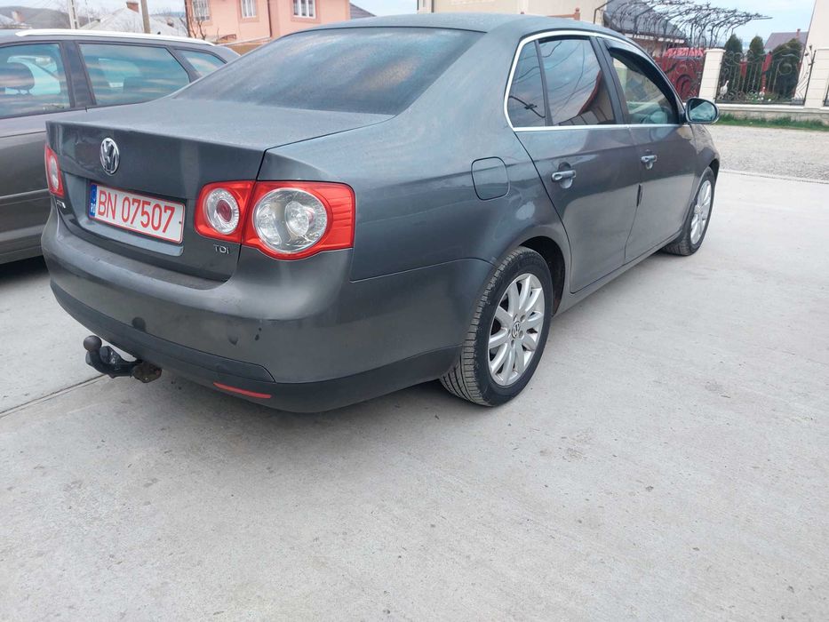 Capota fata - Orice piesa Volkswagen Jetta 1.9 TDI AUTOMAT BXE gri sobolan