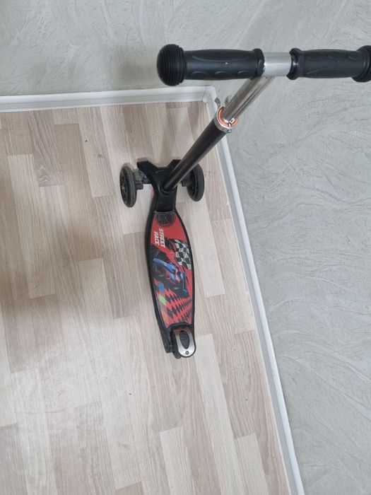 Самокат детский продам