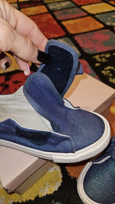 Pantofi  cu sclipici 29