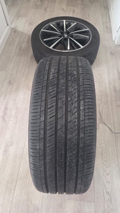 Шины R18/245/45 с дисками