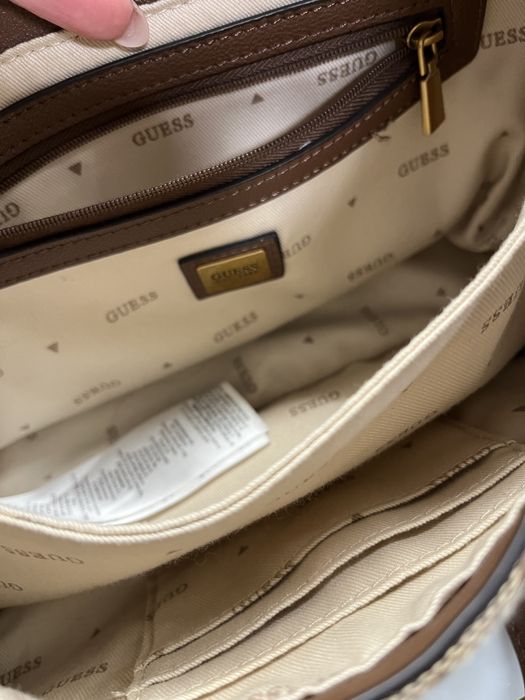 Guess дамска чанта