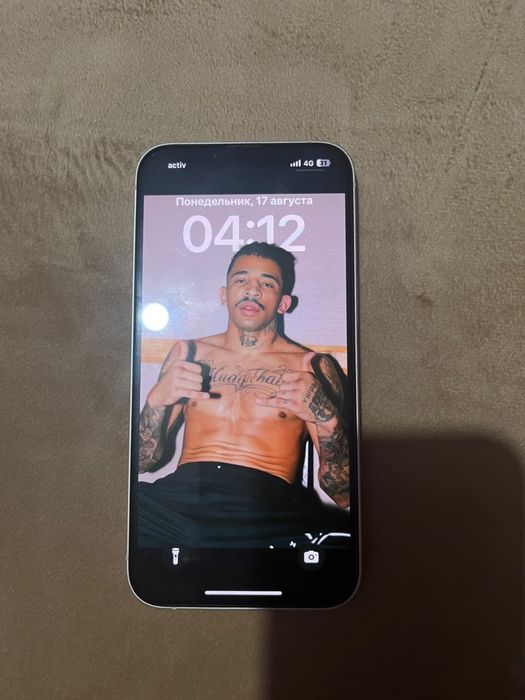 Iphone 13 white