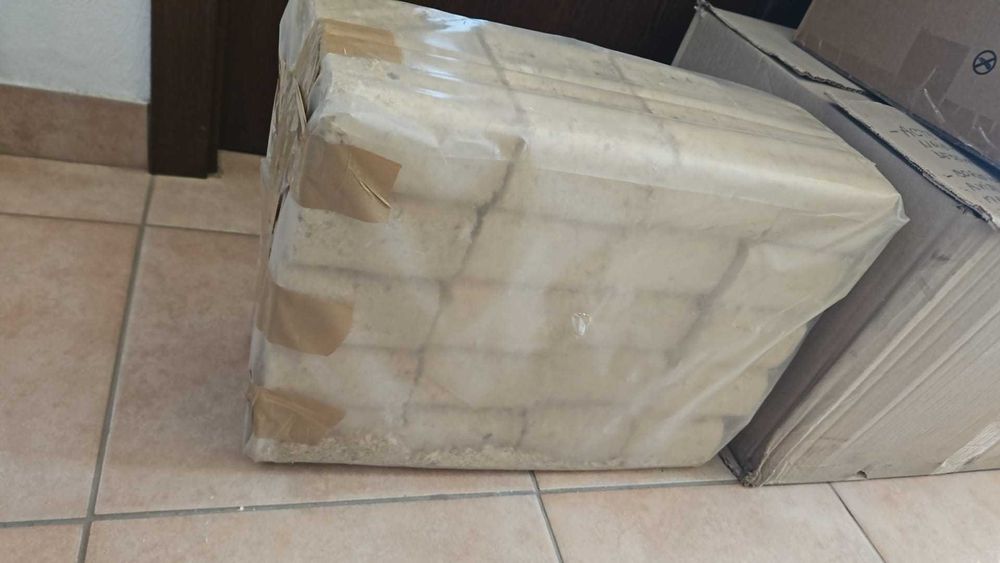 Brichete de foc,fag sau rasinoase de rumegus, rotunde, 10 kg