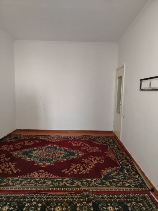 Сотилади. 1хона   Чилонзор 21 квартал