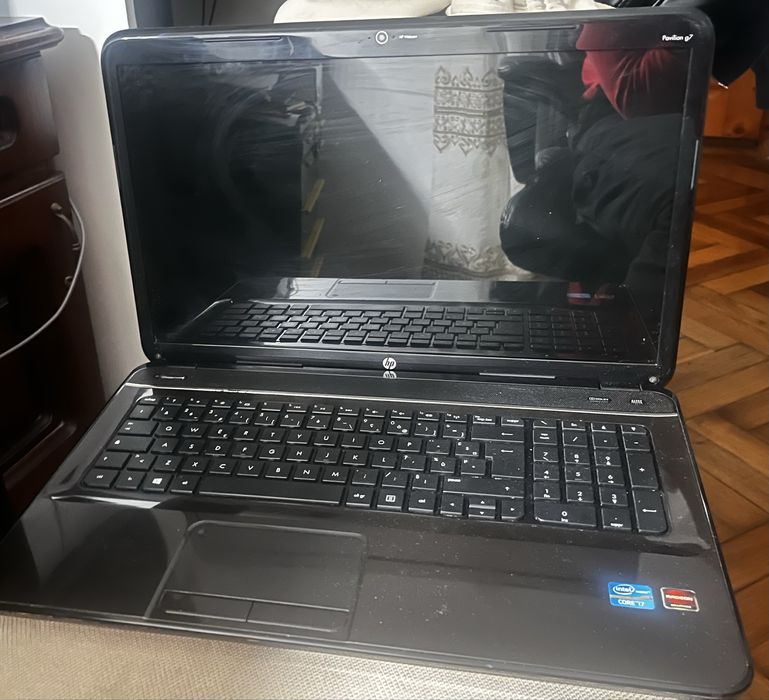 Laptop HP pavilion G7 cu Intel Core I7 si AMD HD 7600M