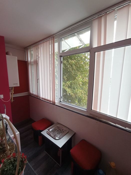 Inchiriez un apartament cu 2 camere