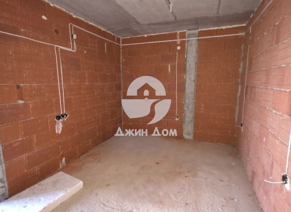 Продава се Едностаен апартамент в Бургас, Изгрев - 50 кв.м за 806 €/кв.м - Снимка #2