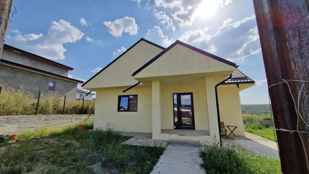 Casa individuala Miroslava langa LeGaga