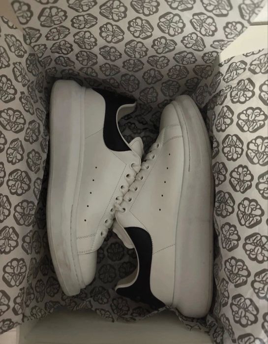 Alexander Mcqueen