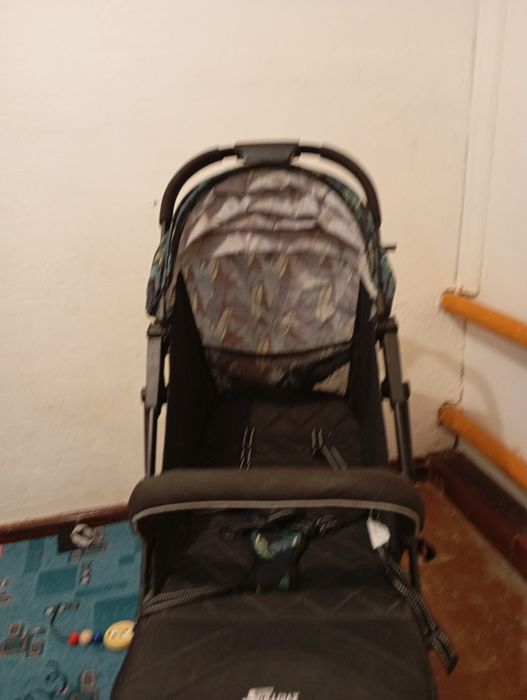 Продам каляску бу