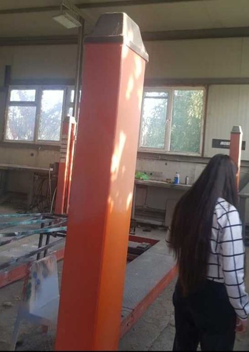 Четириколонен подемник