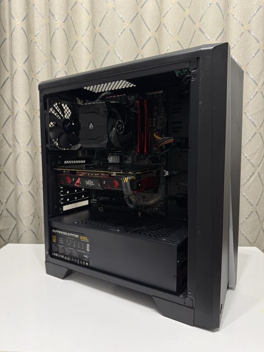 Calculator / Unitate Gaming i7, RX580, 16Gb RAM, 240Gb SSD, 1Tb HDD