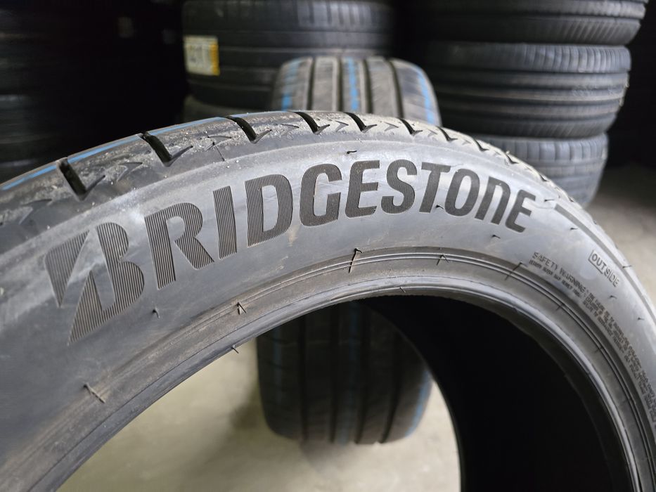 265/45/21 BRIDGESTONE 2бр